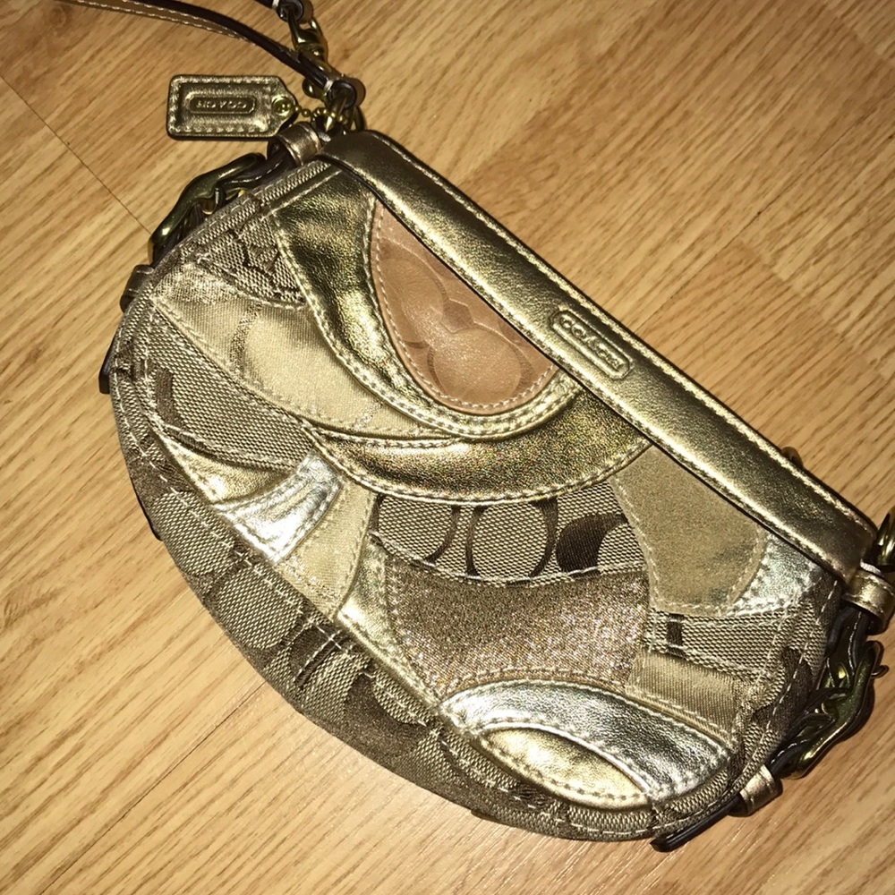 Coach Purse - Picture 4 of 8